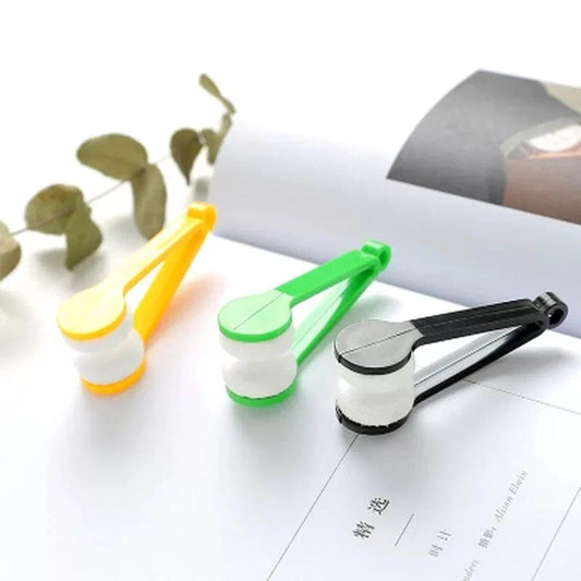 Portable Multifunctional Glasses Cleaner – Microfiber Cleaning Brush Tool