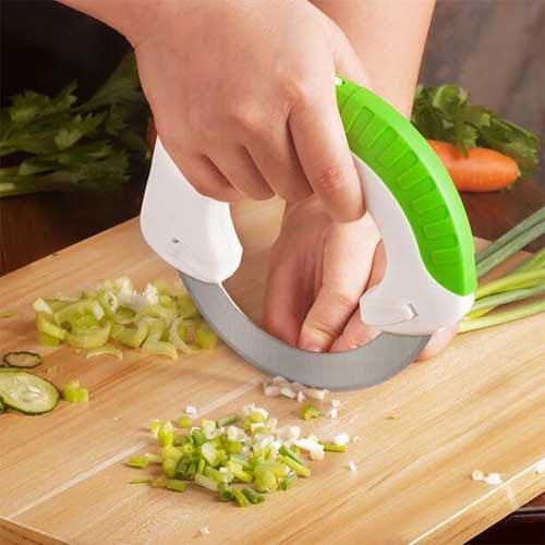 Bolo Rolling Knife – Multipurpose Two-Way Slicer for Meat & Vegetables