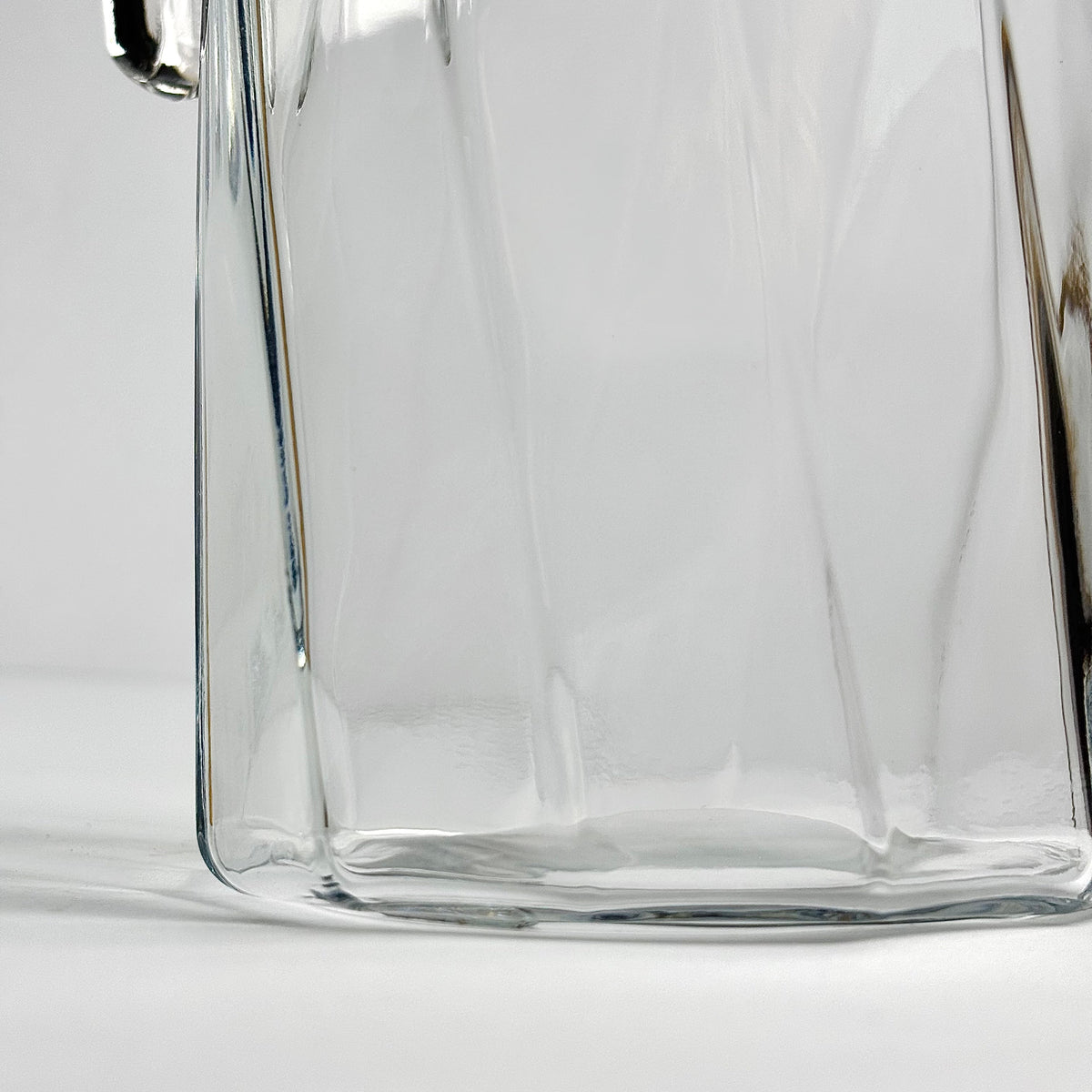 1 Pcs Jug |E002H1